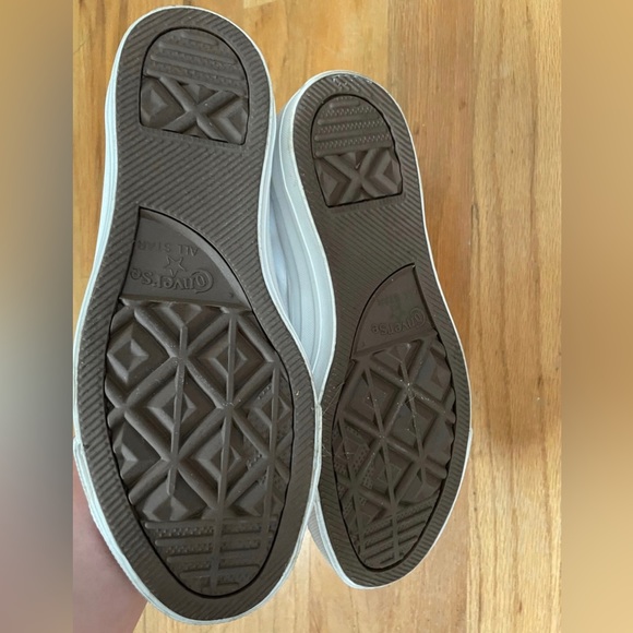 Converse custom rose gold sz 6 women’s - Picture 2 of 4